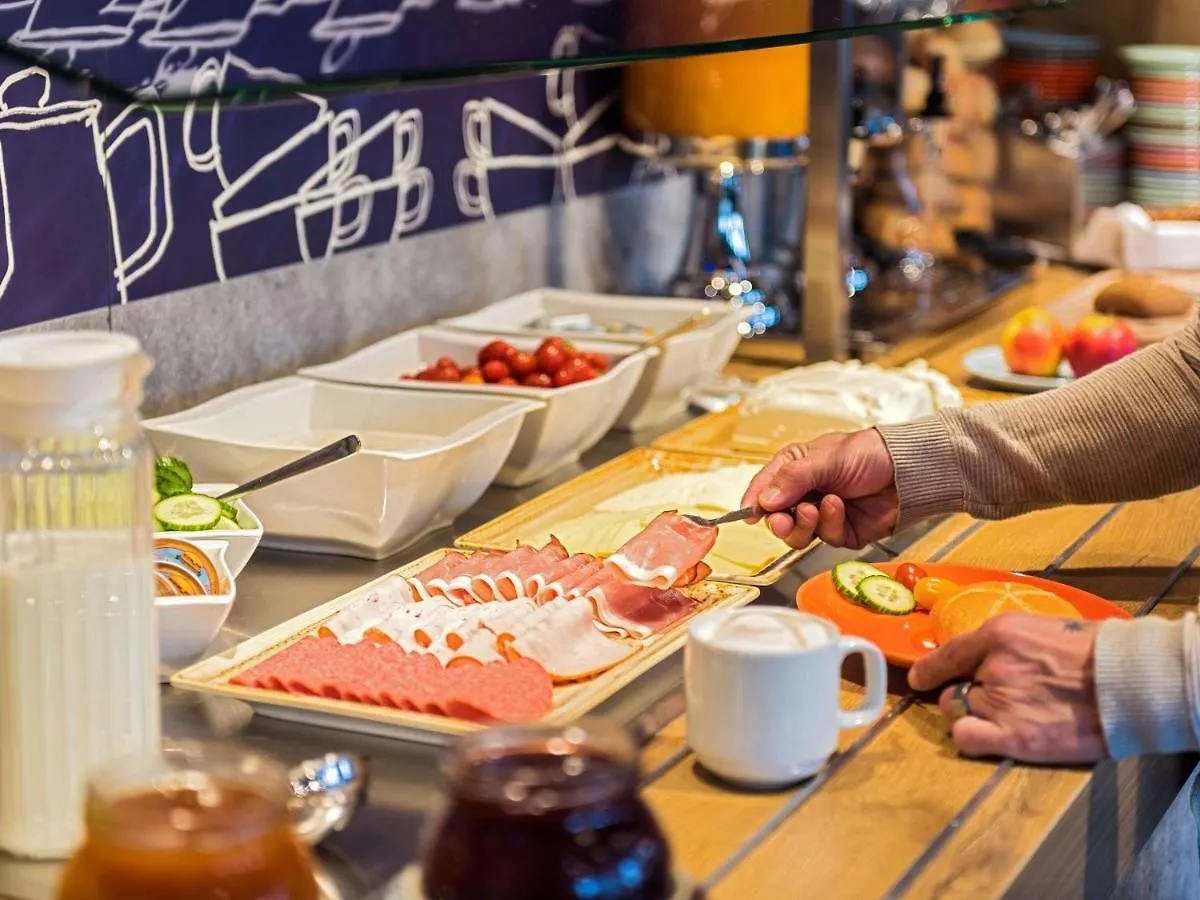 Отель Ibis Budget Hamburg Altona